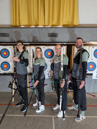 Bogenmannschaft der SGes Bempflingen - Elias, Daniela, Bastian und Timo